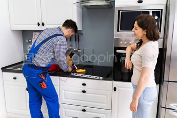 電感應(yīng)灶或炊具常見(jiàn)故障及修理指南